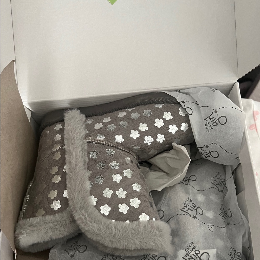 Little girls slipper boots